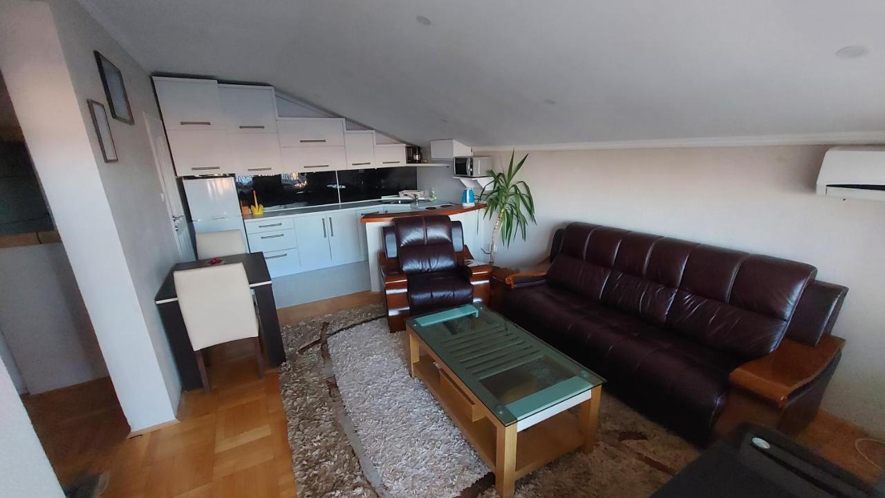 Apartment Perla Приштина Екстер'єр фото