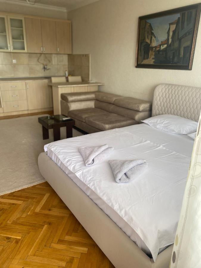 Apartment Perla Приштина Екстер'єр фото