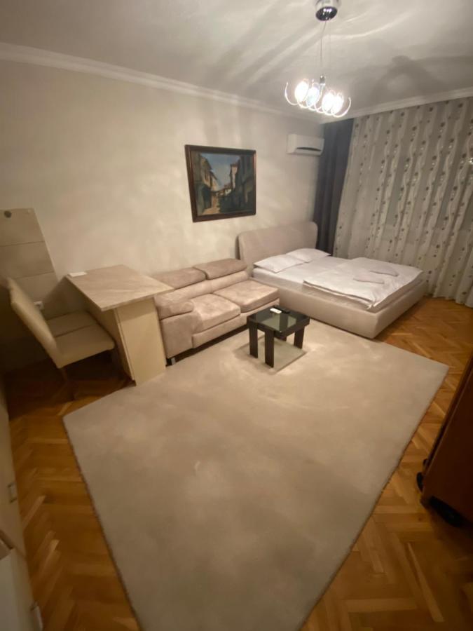 Apartment Perla Приштина Екстер'єр фото