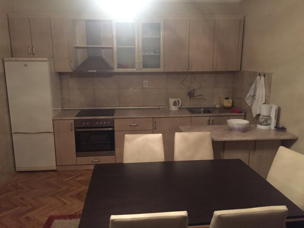 Apartment Perla Приштина Екстер'єр фото
